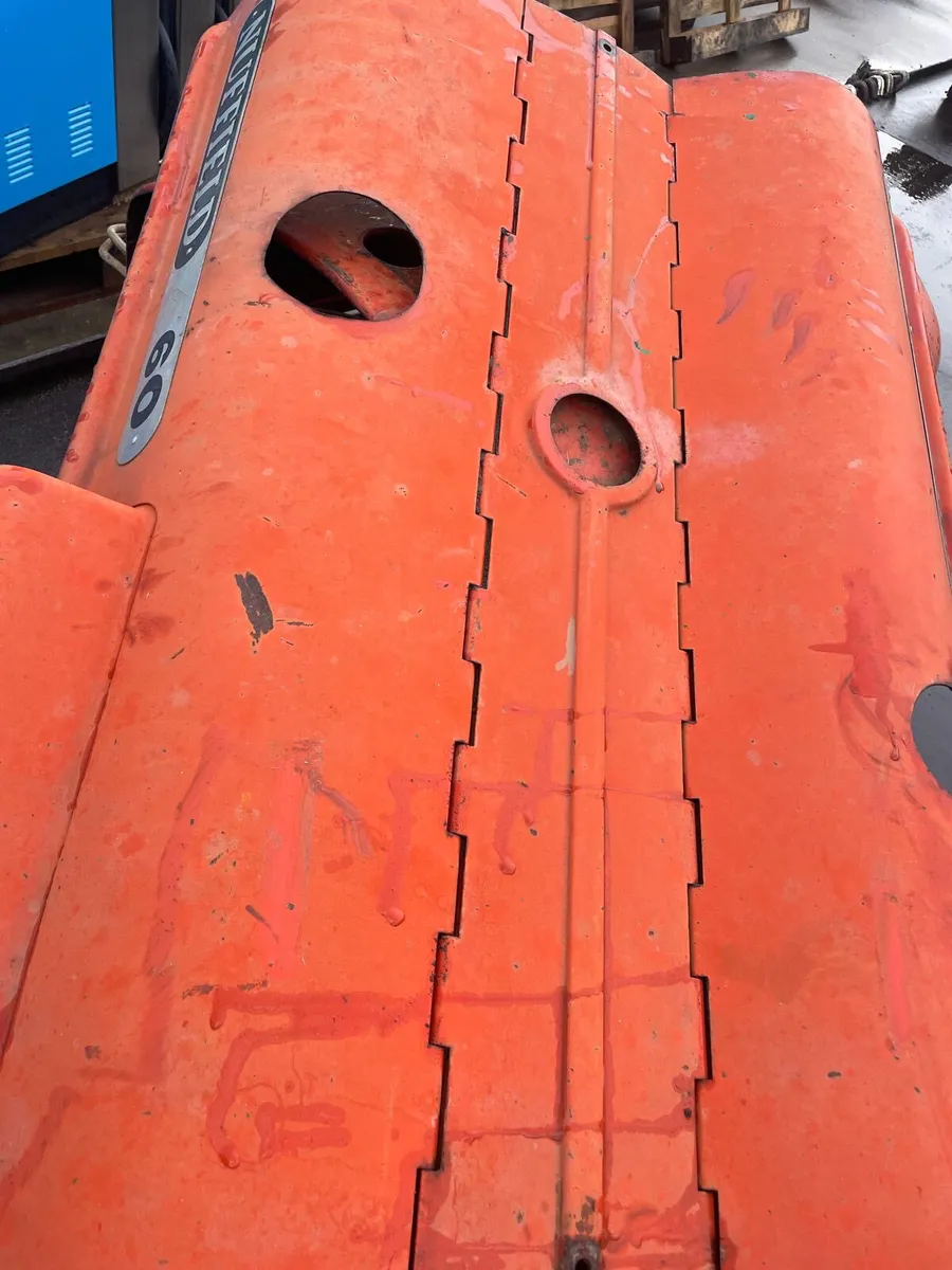 European Nuffield 460/1060 Nose & Bonnet - Image 4