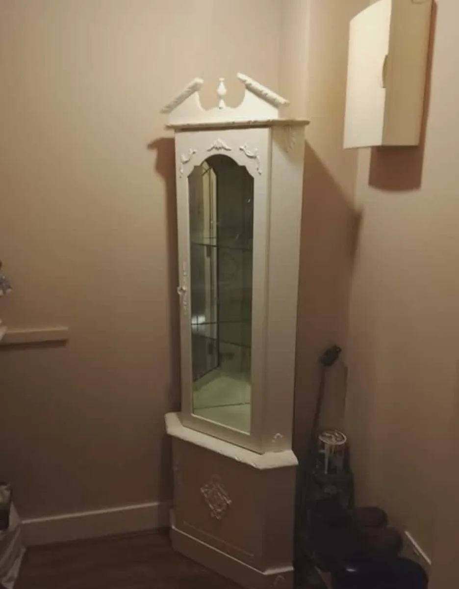 Display cabinet - Image 1