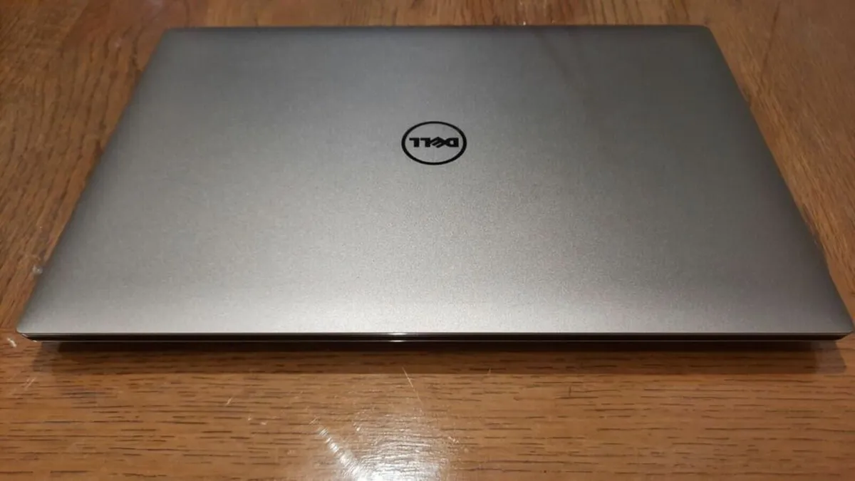 Dell Precision 5520 15.6" I7 24GB 512GB SSD GAMING - Image 3