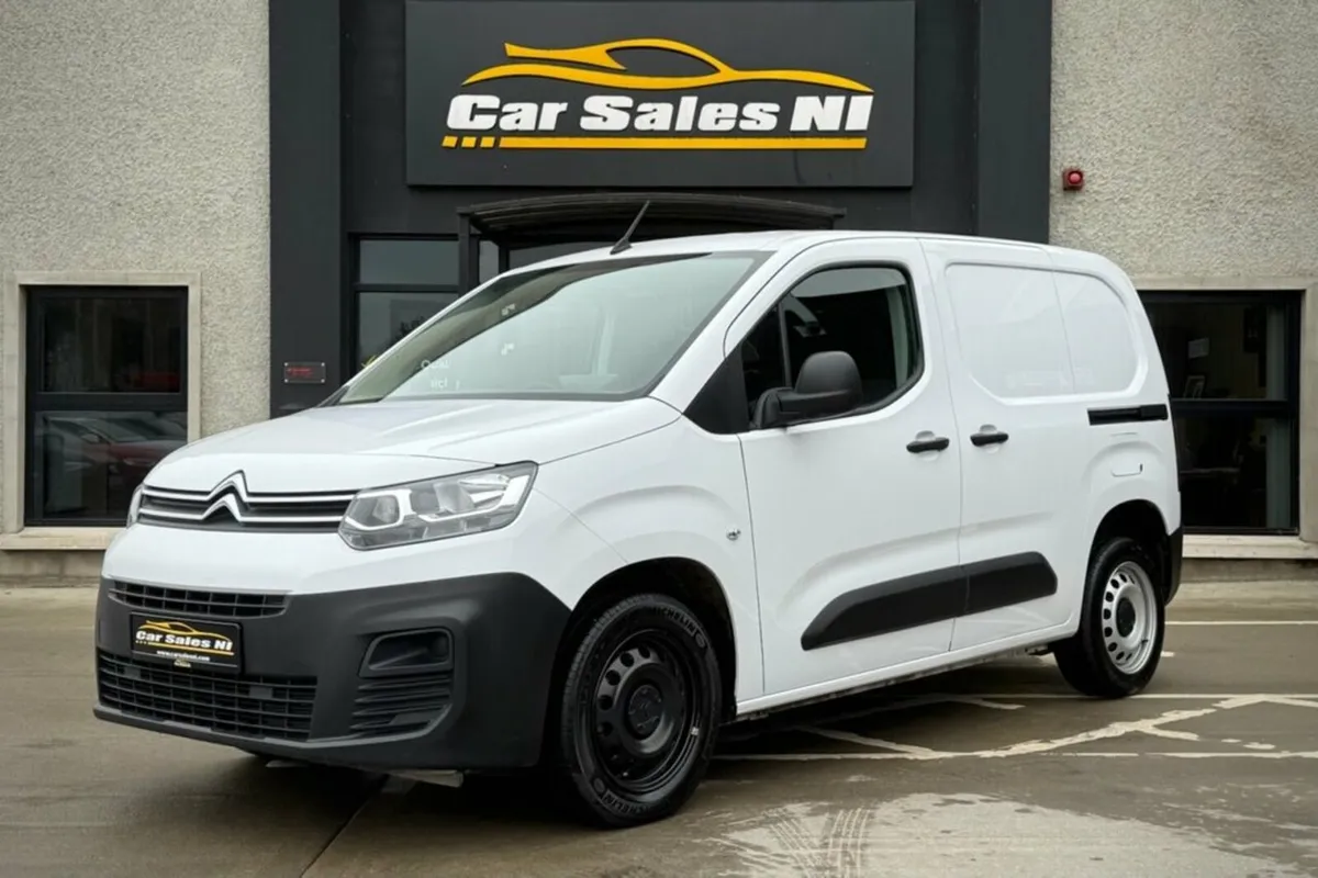 1.5 BlueHDi 1000 Enterprise Edition M Panel Van 5d - Image 2