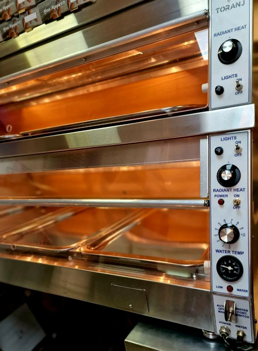 Hot display cabinet _( KFC) style food warmer - Image 4