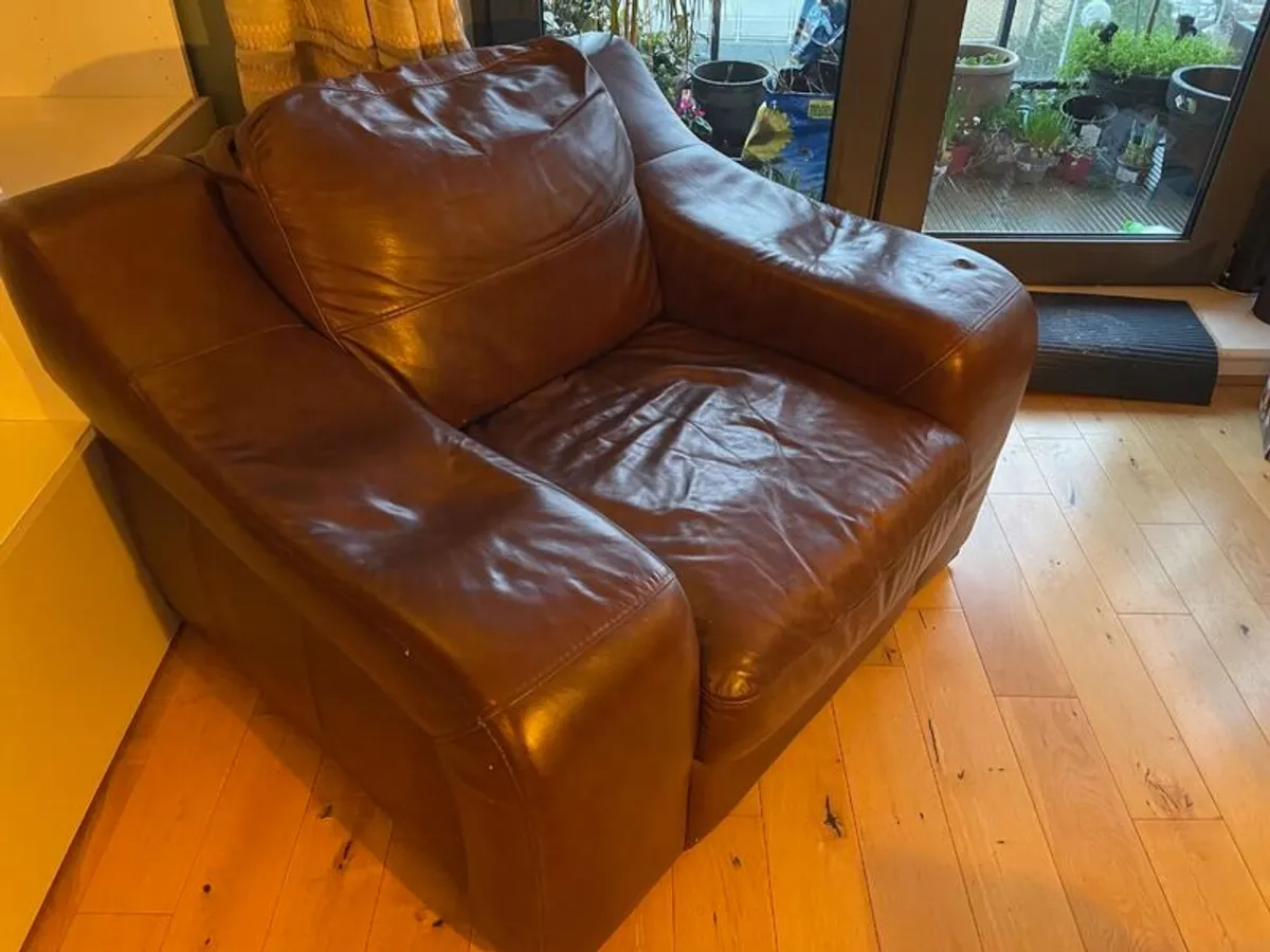 Single Armchair - Image 2