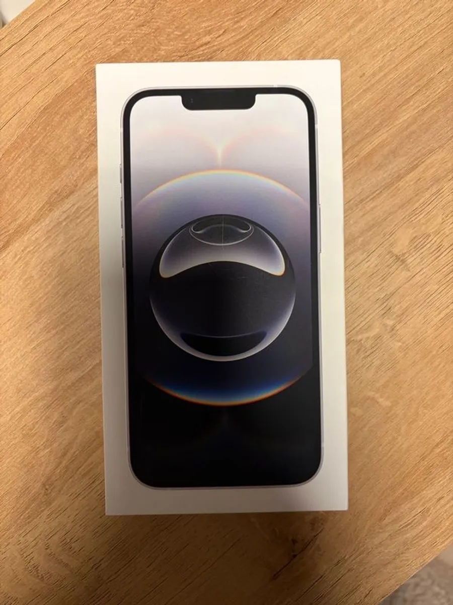 iPhone 16e - Image 1