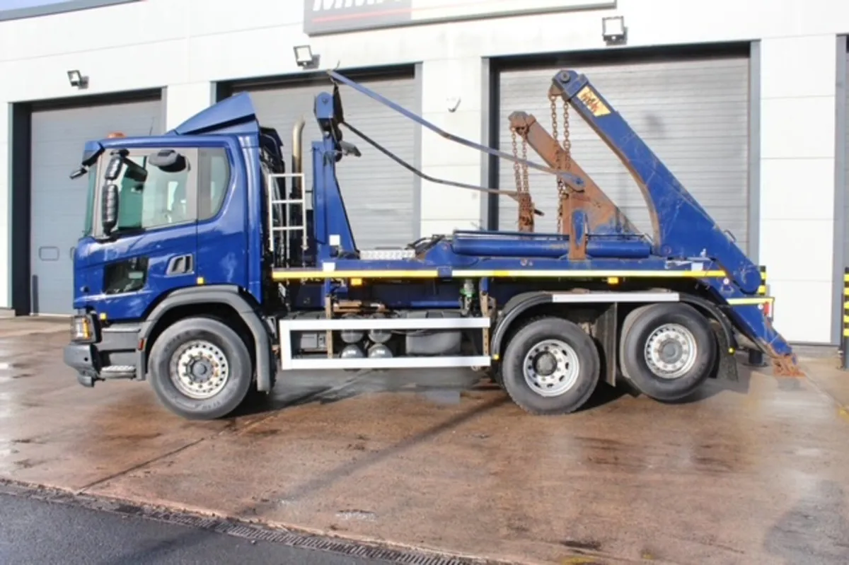 2020 SCANIA P450 XT 6X2 SKIP LOADER DRAW-BAR SP-EC - Image 3