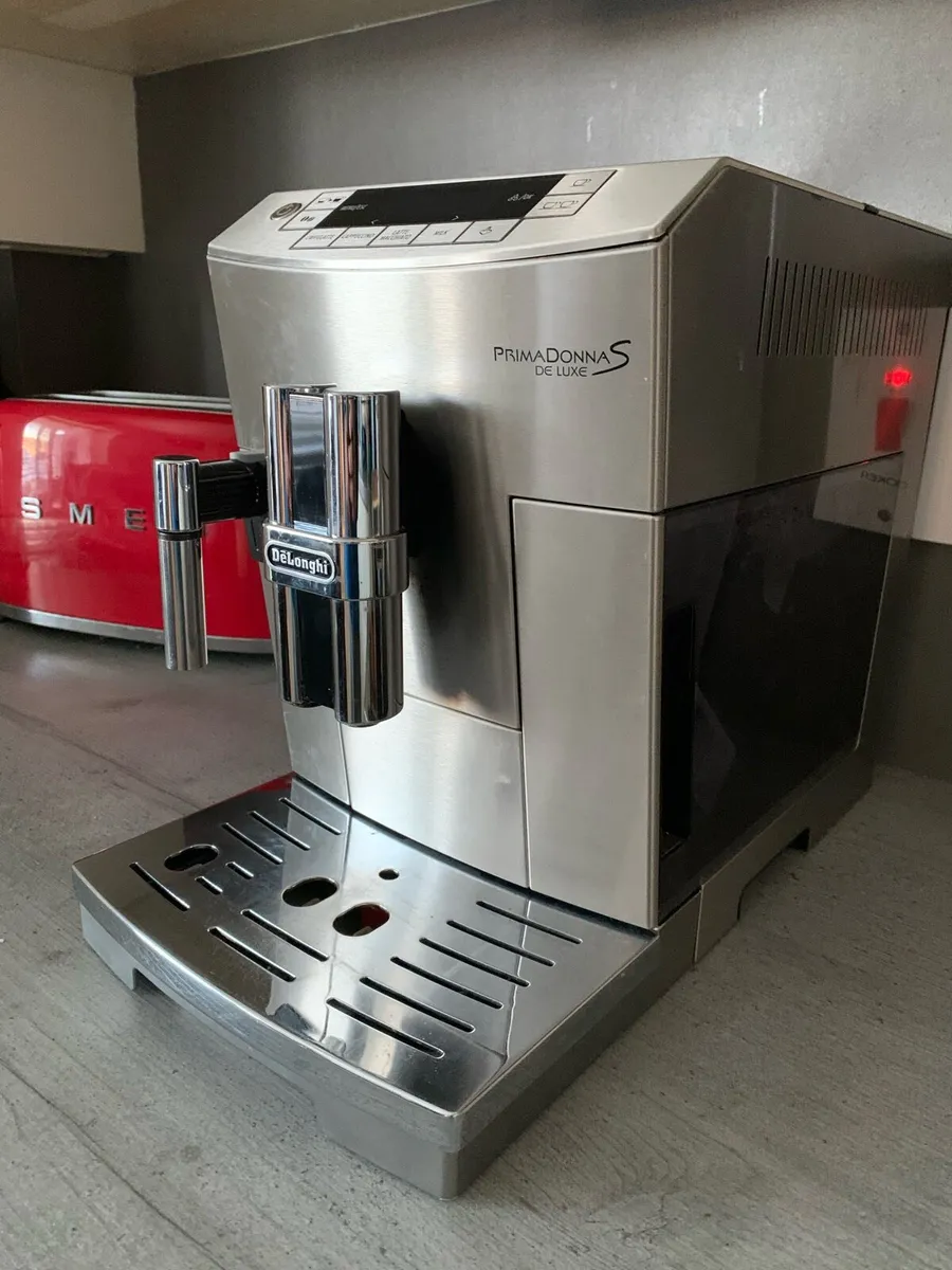 Delonghi coffee machine - Image 2