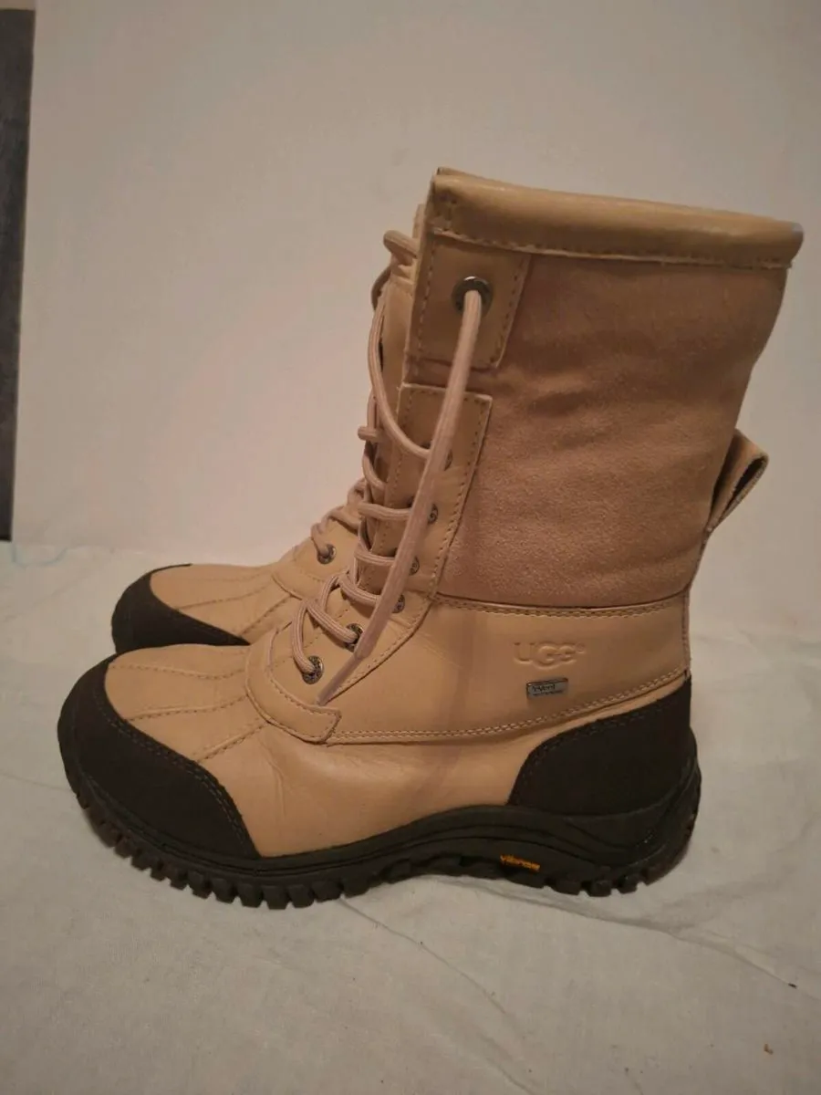UGG snow boots - Image 2