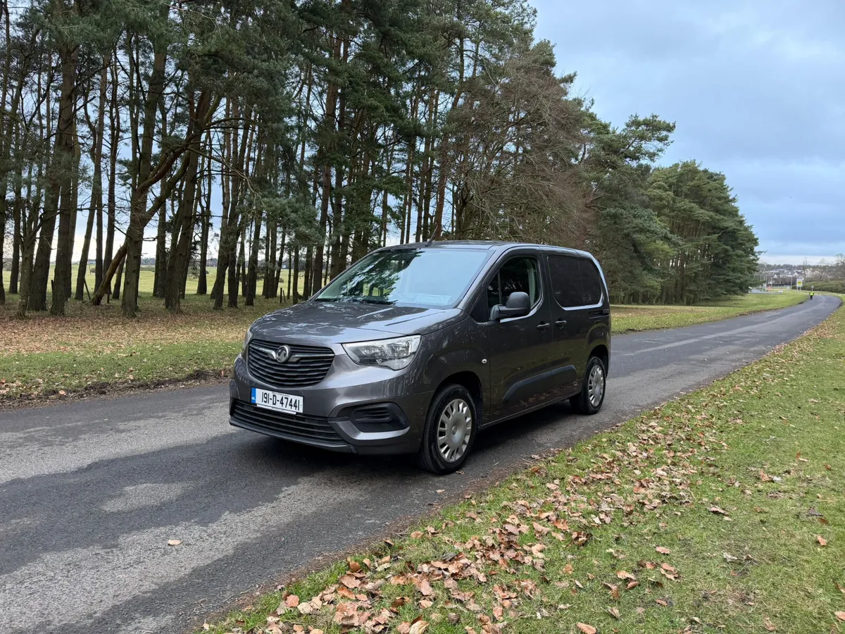 Opel Vauxhall Combo 2019 Van - Image 3