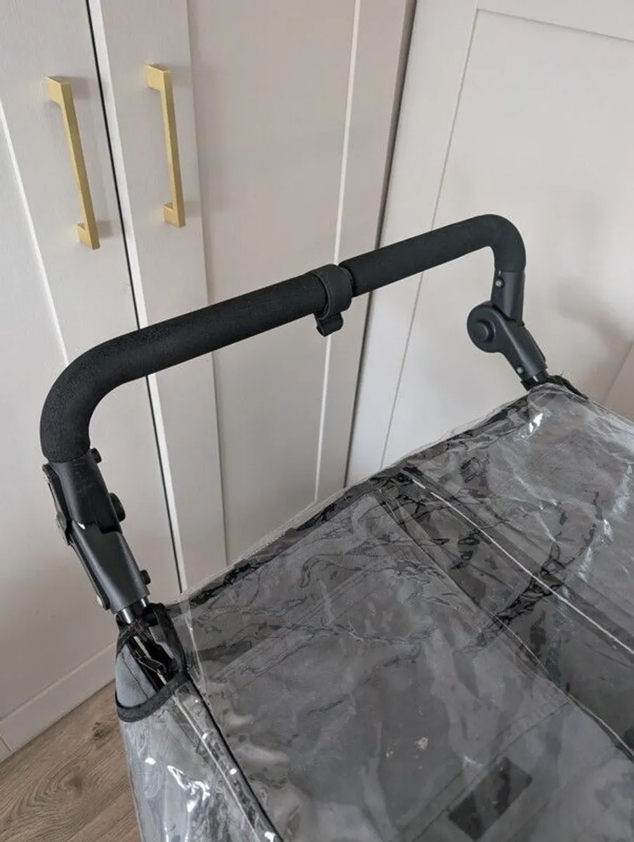 Out n about Double - Image 4