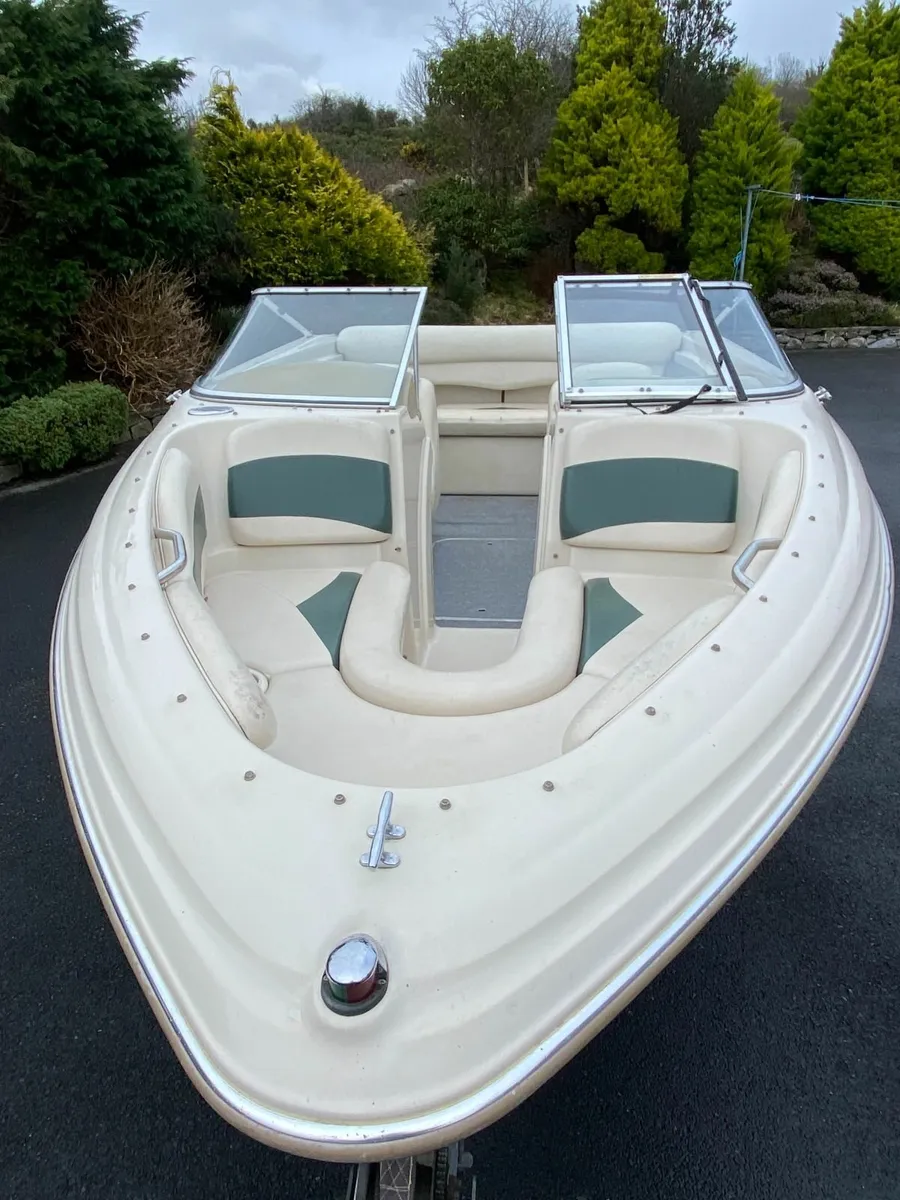 Larson 180 Bowrider - Image 4