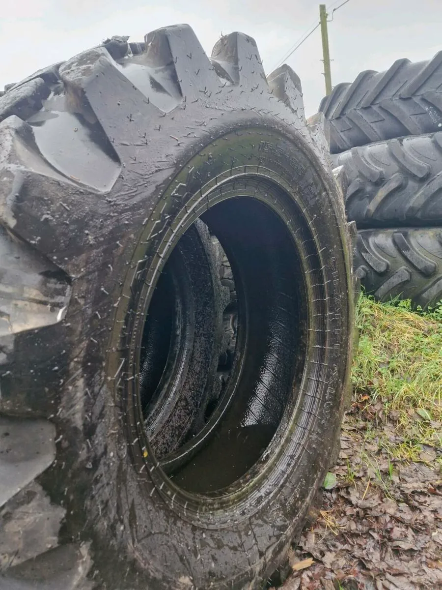 15.5 25 loader tyres 99% - Image 2