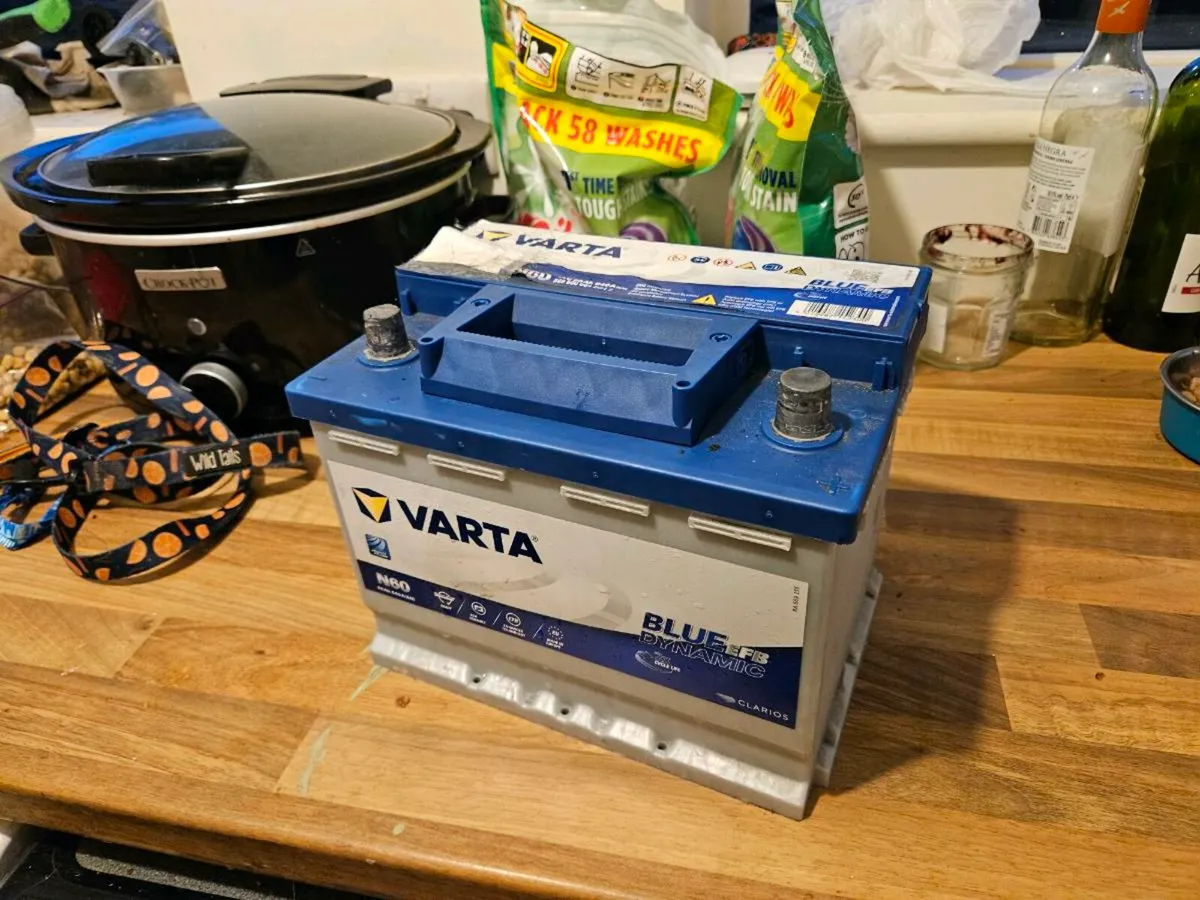 Stop and go Varta car battery - Image 1