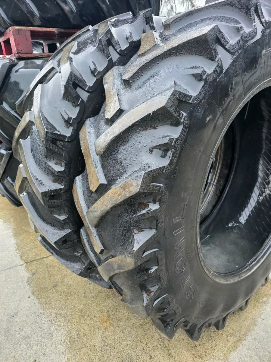 2 16.9 R 34 radial tyres - Image 1
