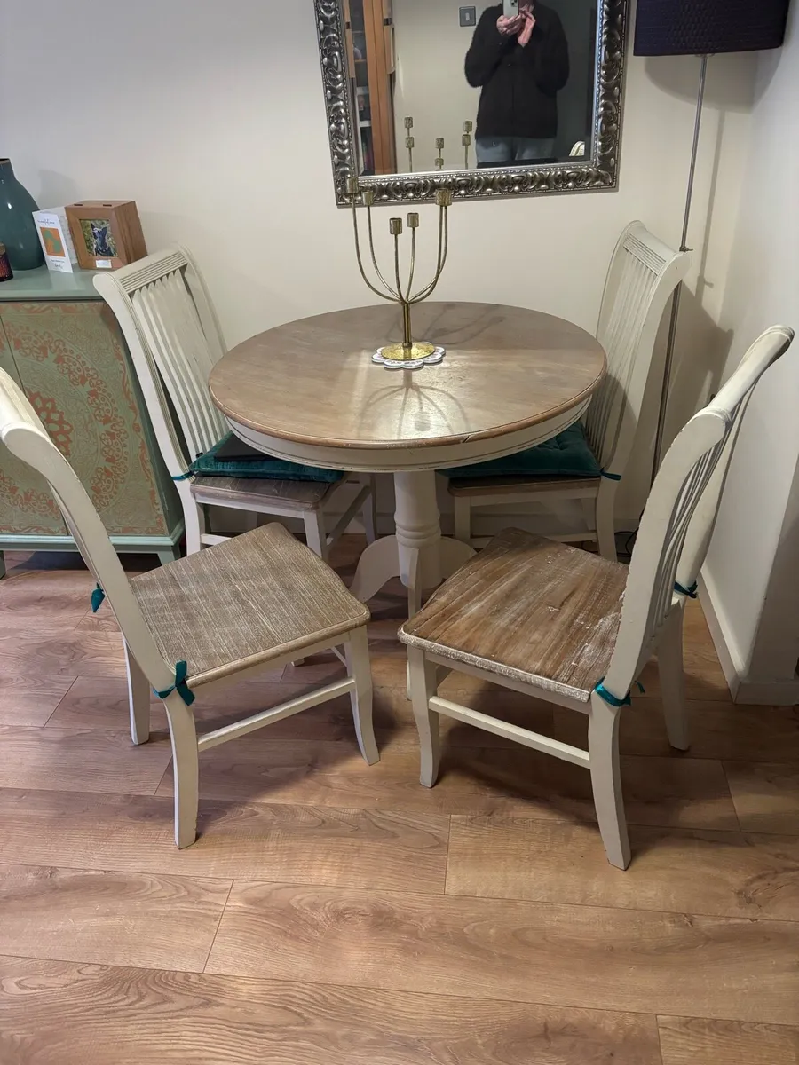Dining Table and chairs