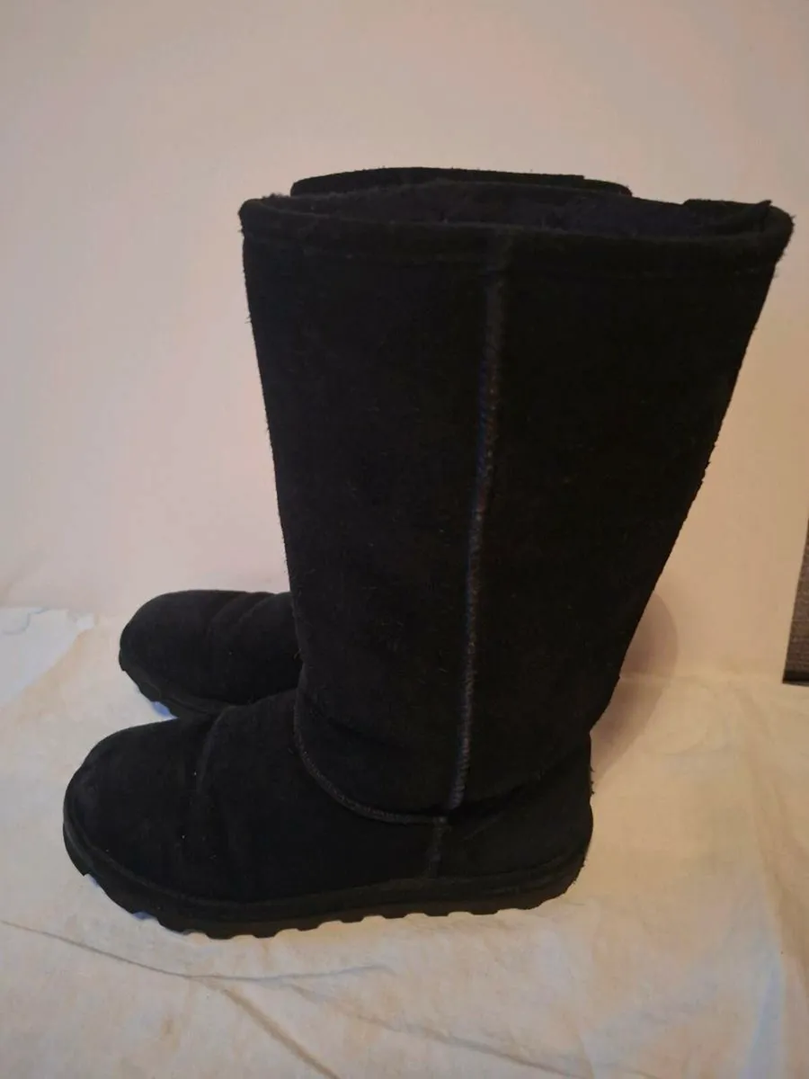 Bearpaw Tall Black Suede Boots - Image 2
