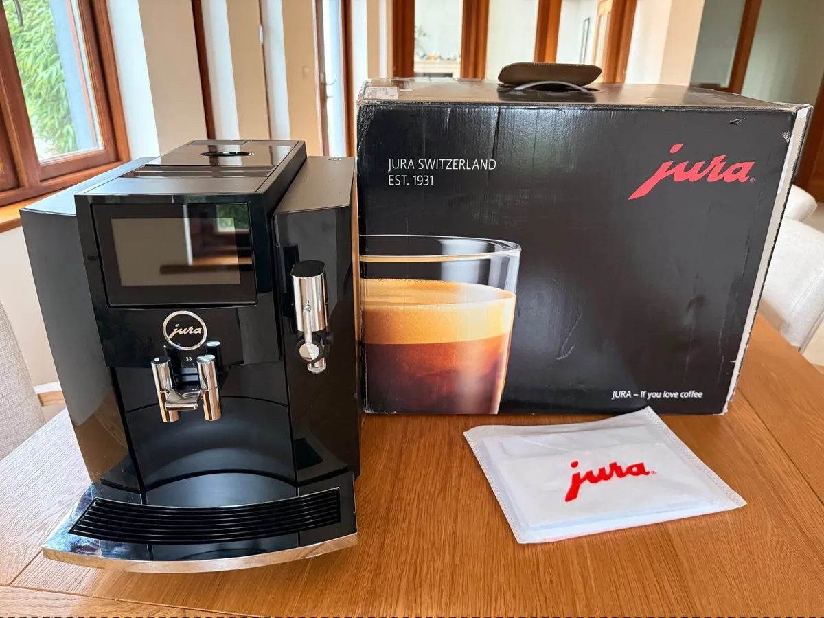 Jura S8 Piano Black Coffee machine - Image 3