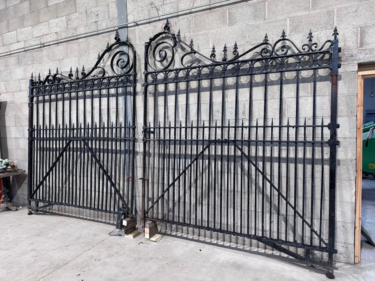 14 ft Ornate Iron gates - Image 4