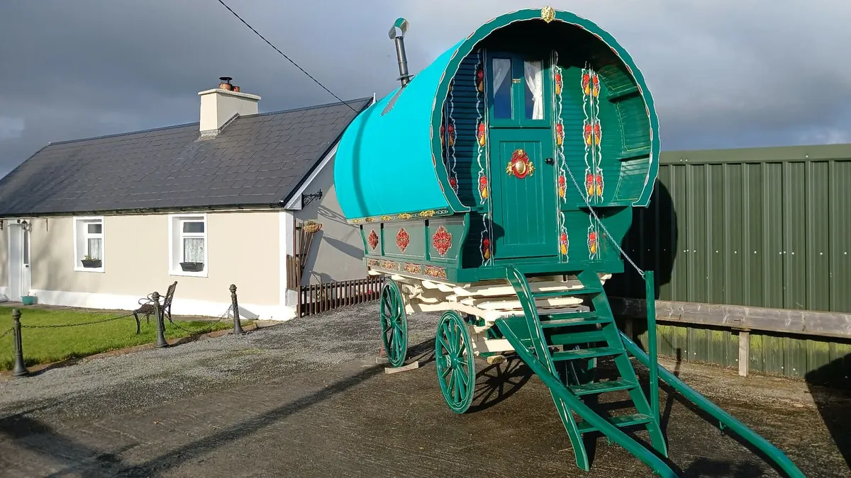 Gypsy Bow Top Wagon - Image 3