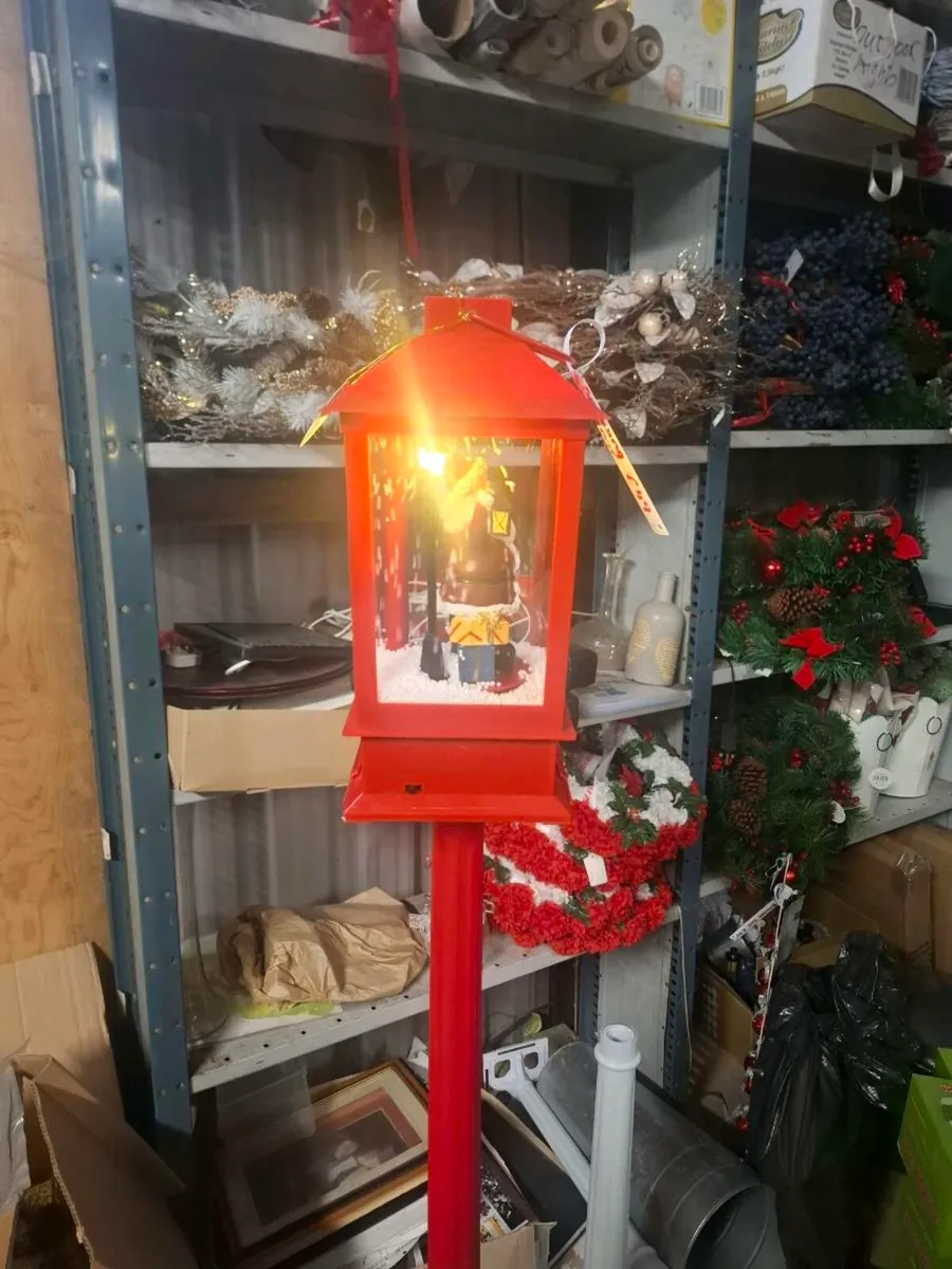 Christmas decorations - Image 1