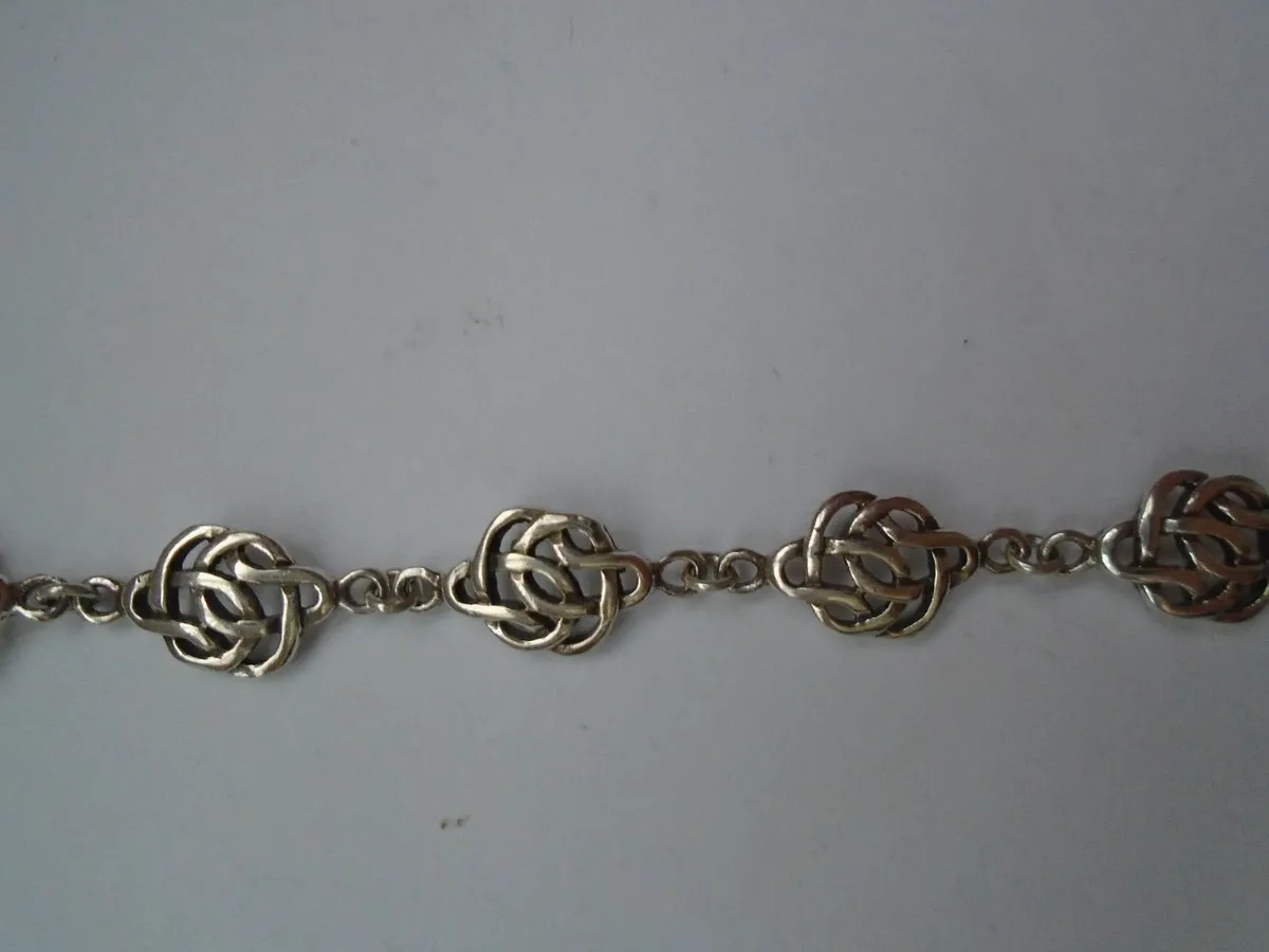 Silver bracelet, Jewellery, Bracelet - Image 1