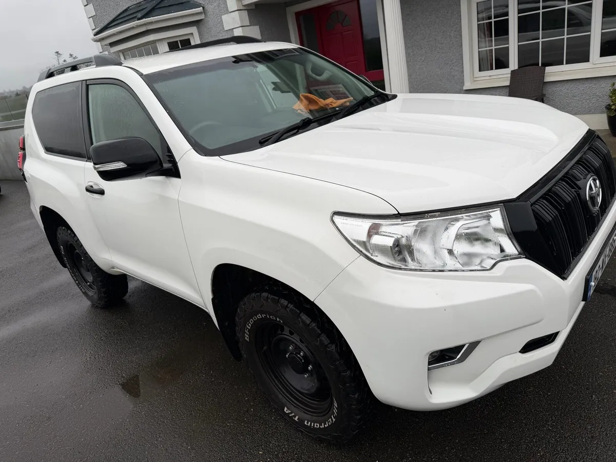 Toyota Land Cruiser - Image 3