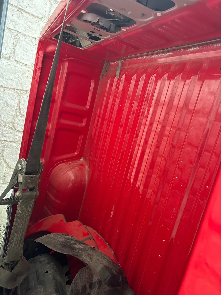 Toyota Hilux  rear tub for crew cab as new in red. - Image 3