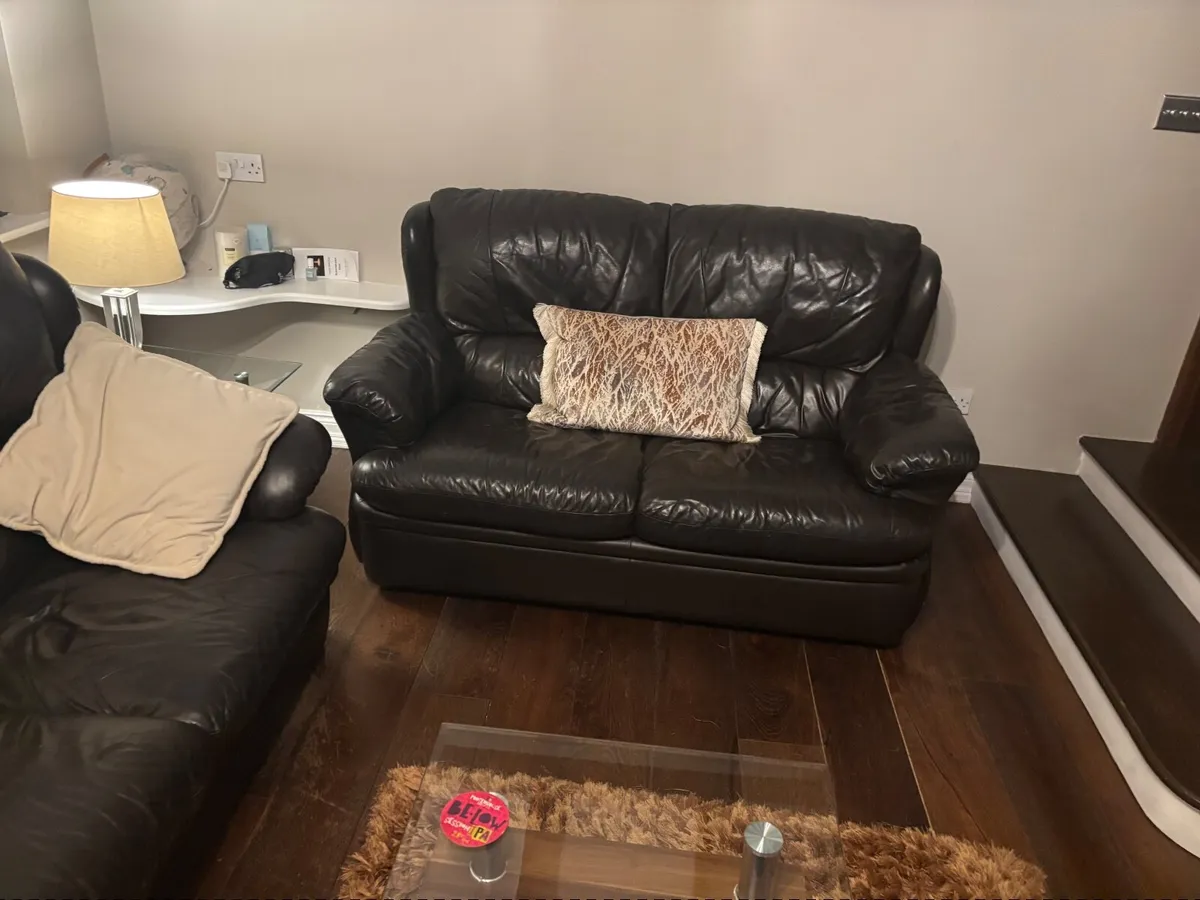 Sofa 3 piece suite - Image 1