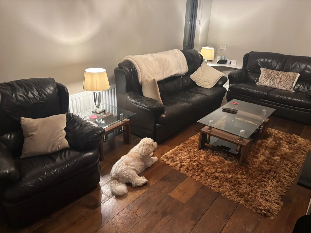 Sofa 3 piece suite - Image 4