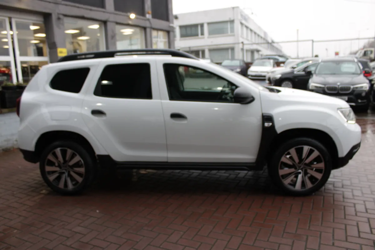 1.5DCI ESSENTIAL BLUE 5DR 2 SEATER COMMERCIAL // 1 - Image 3