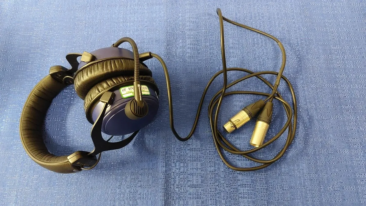 Beyer Dynamic Professional DT790 Headset - Image 2
