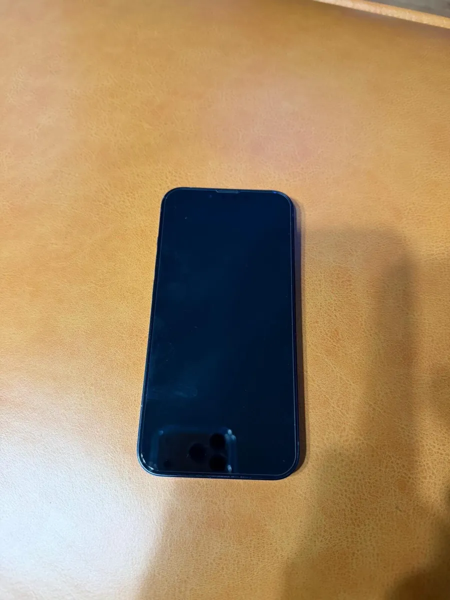 iPhone 13 Black - Image 1
