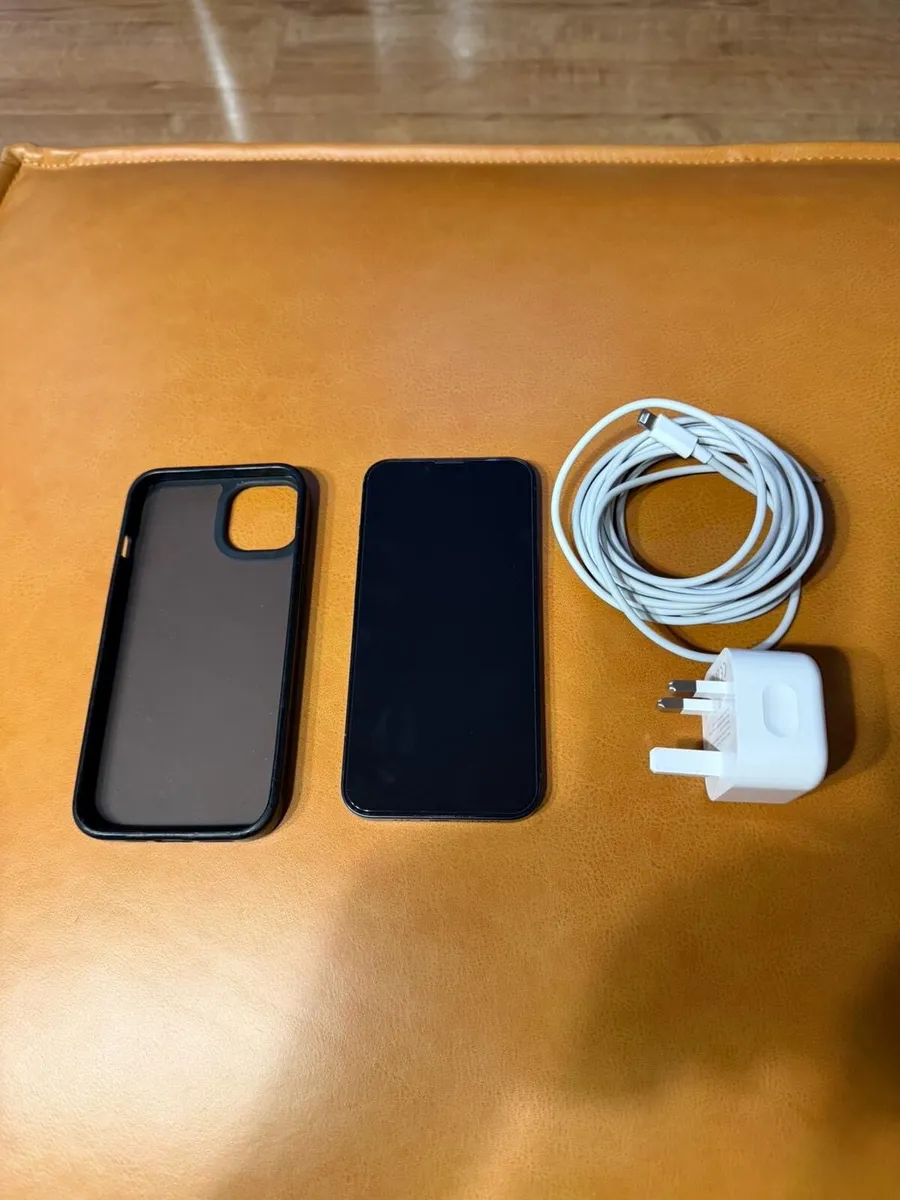 iPhone 13 Black - Image 3