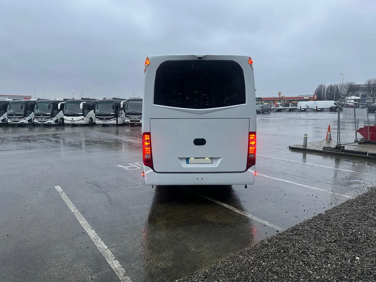 2020 Iveco Crusader 33 + G - Just In - Image 4