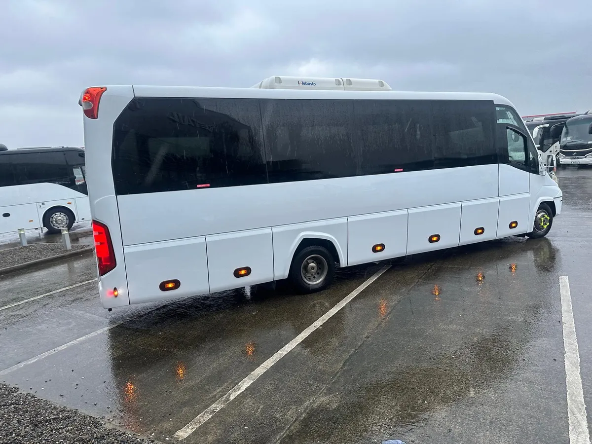 2020 Iveco Crusader 33 + G - Just In - Image 3