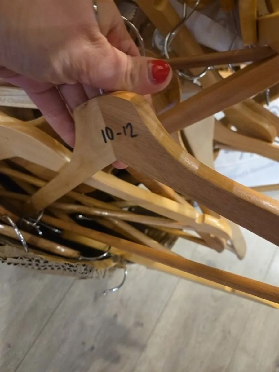 Wooden hangers - Image 3