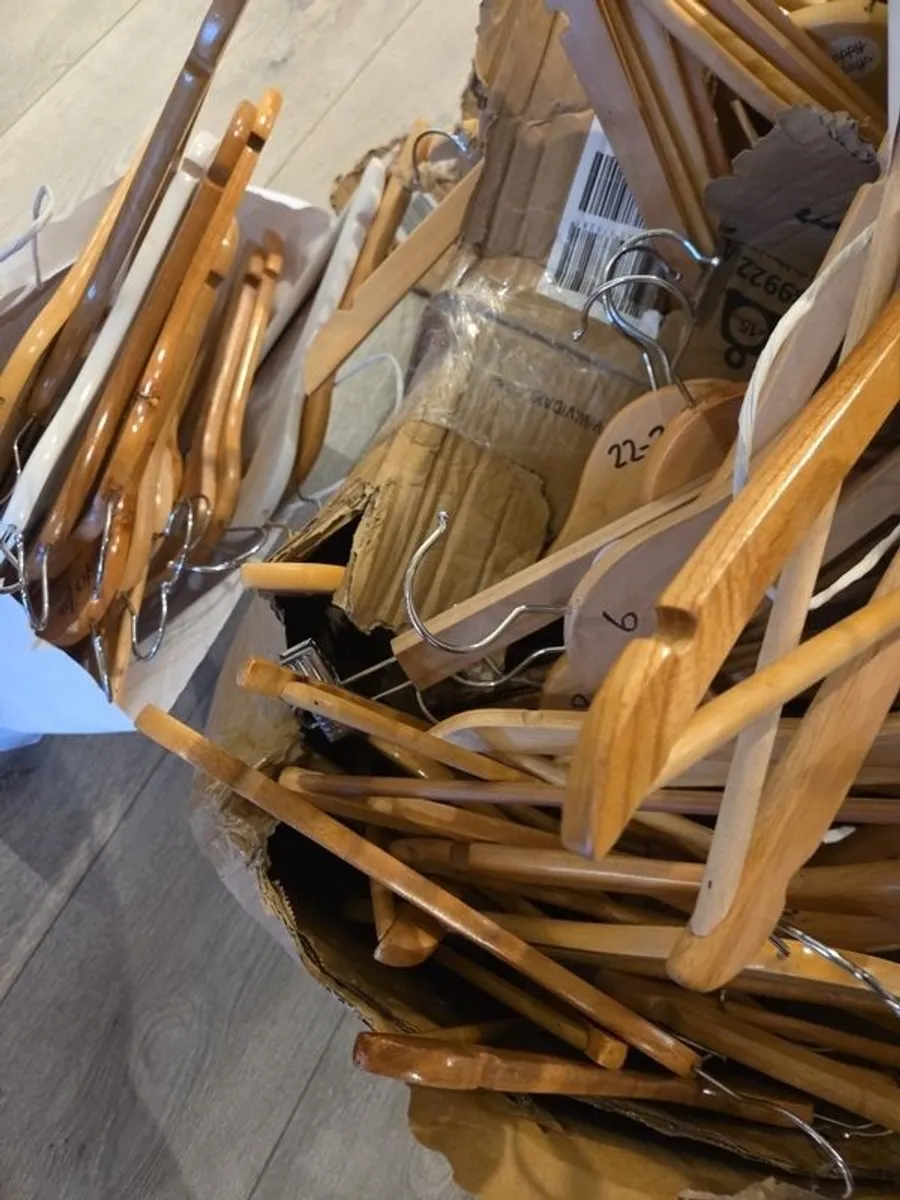 Wooden hangers - Image 4