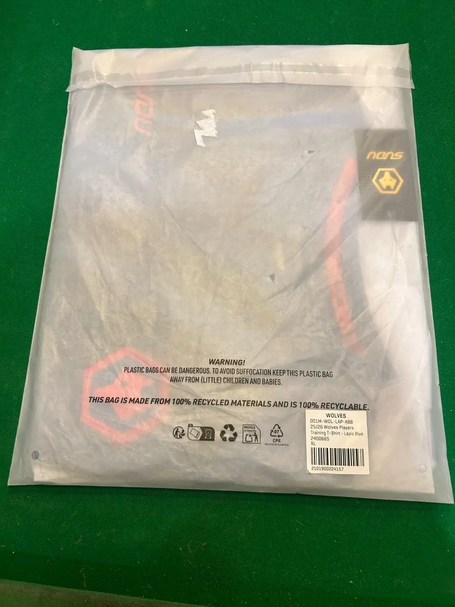 Wolves training T-shirt XL - Image 1