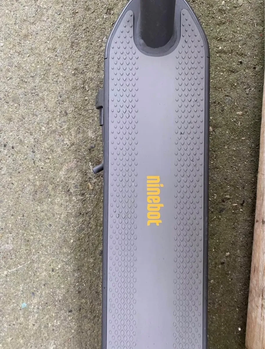 Electric Scooter - Image 4