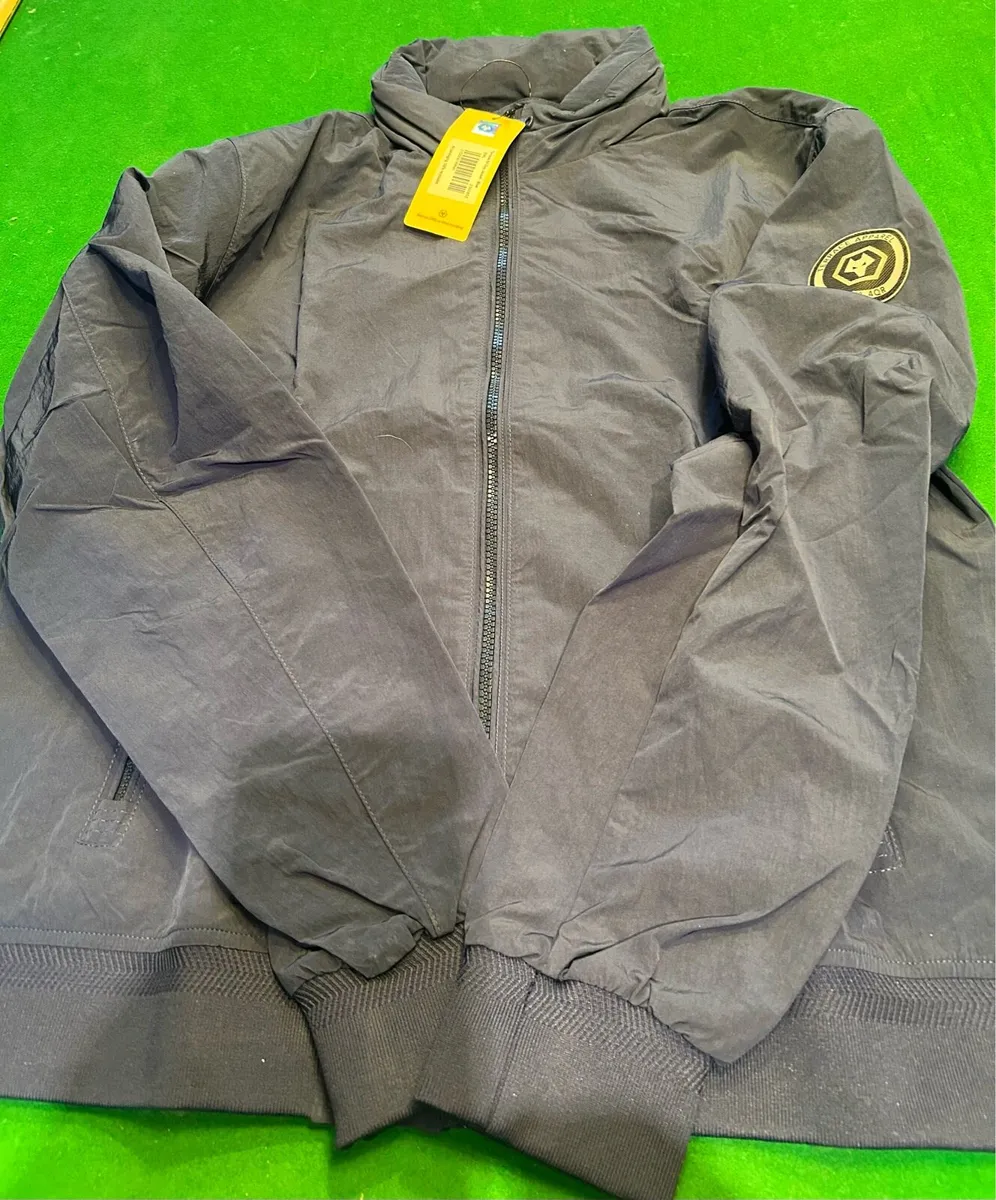 Wolves Terrace all day jacket Small - Image 1