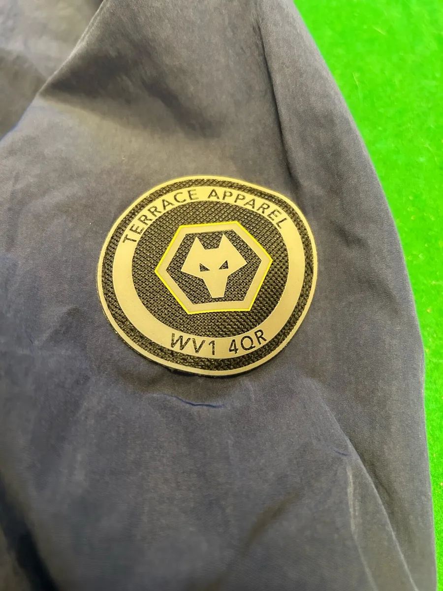 Wolves Terrace all day jacket Small - Image 3