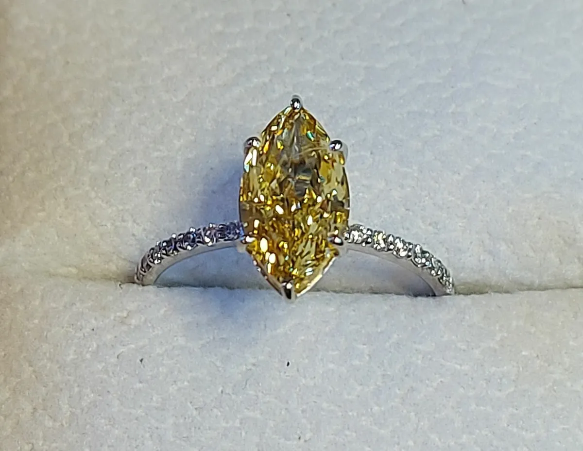 14k Gold ring with 2.29 ct Lab-Grown Diamond IGI - Image 1