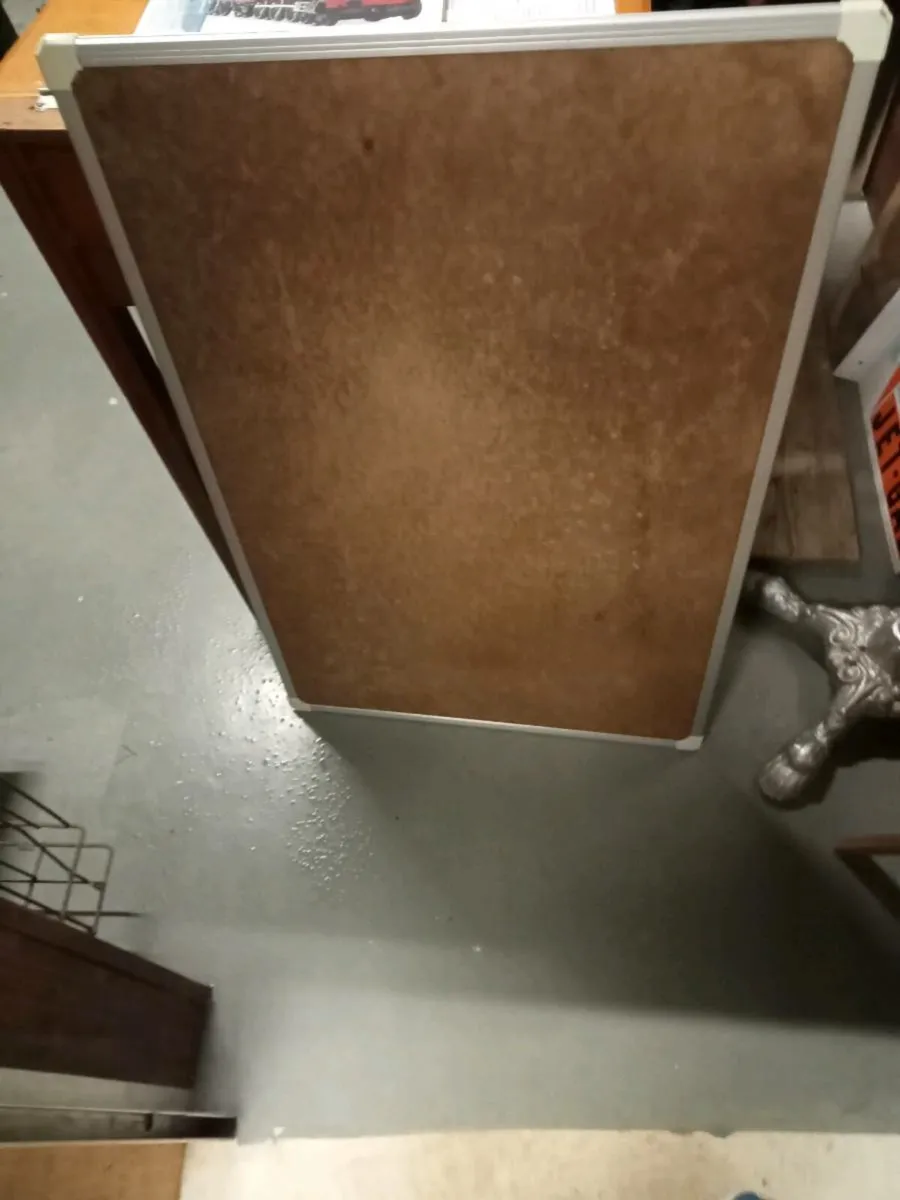 Old pin board notice board - Image 4