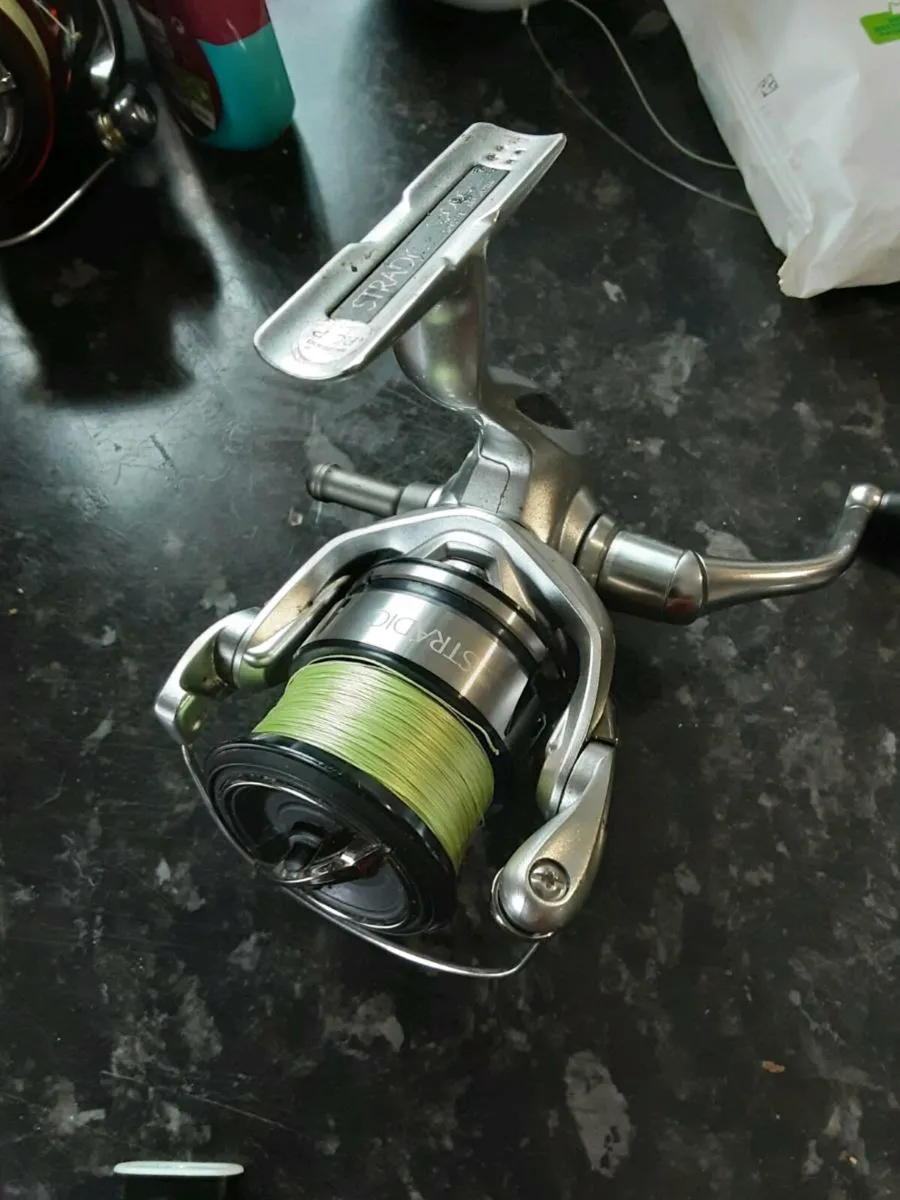 Shimano stradic 2500Hg-L - Image 2