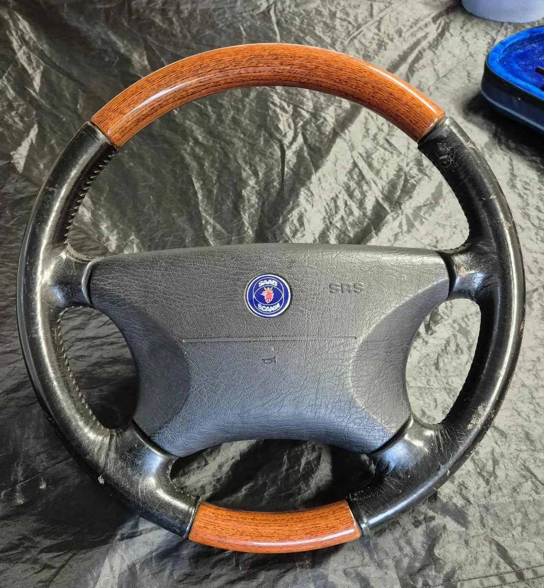Saab 9000 timber steering wheel inc. Good airbag