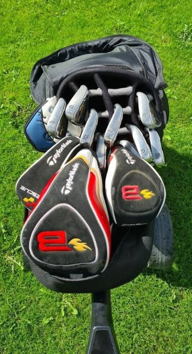 Golf Clubs, Electric Trolley & Travel Case - Image 2