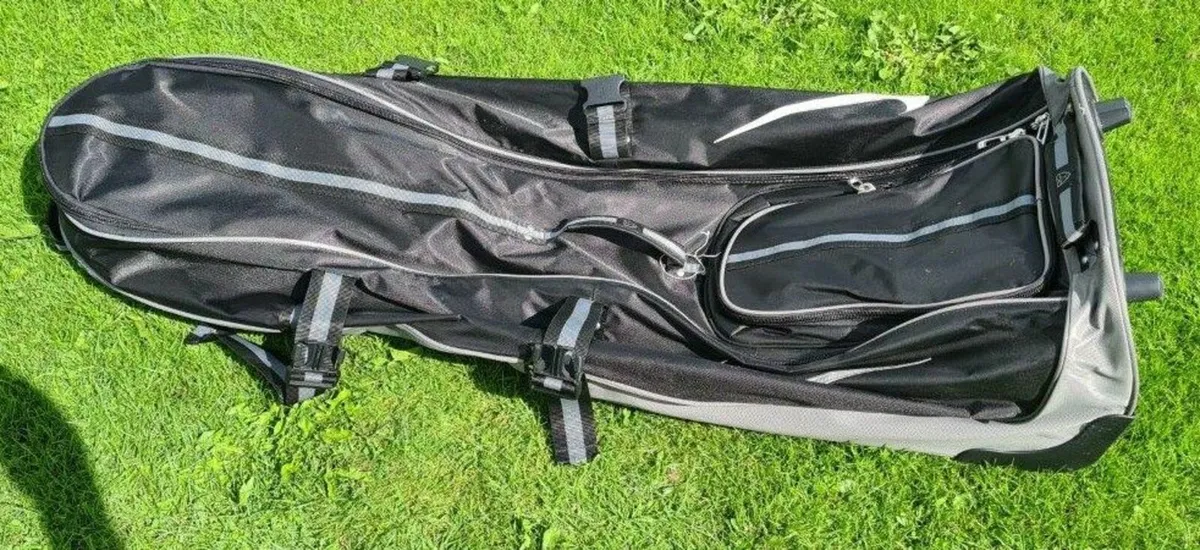 Golf Clubs, Electric Trolley & Travel Case - Image 3