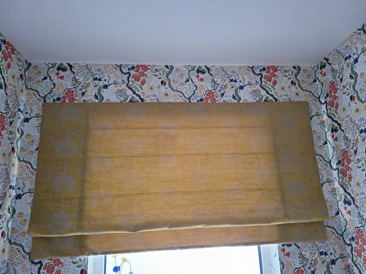 Roman Blinds Yellow/Gold Oriental Design - Image 1