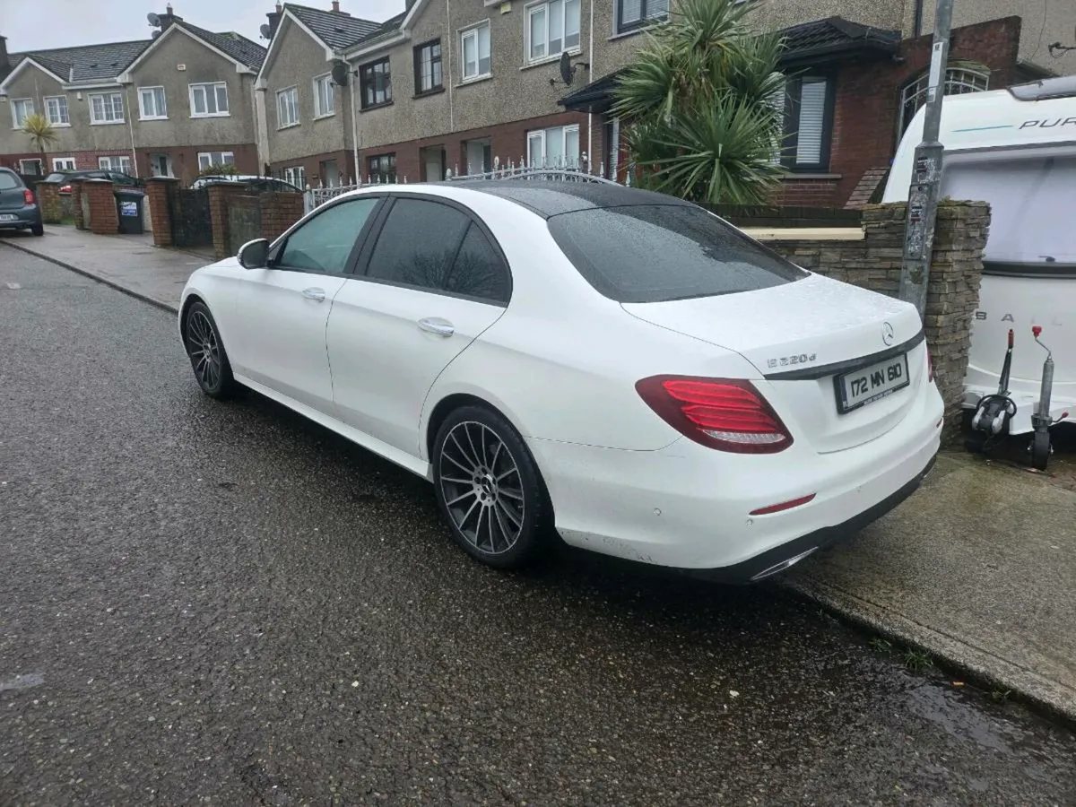 2017 Mercedes E220 New Nct. - Image 4