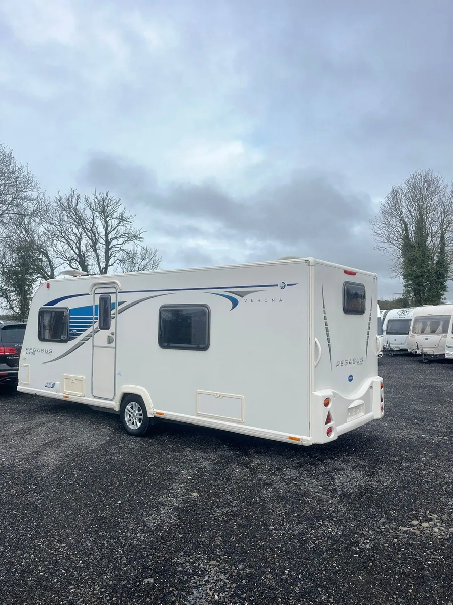 Bailey Pegasus 4 Berth Fixed Bed Caravan - Image 4