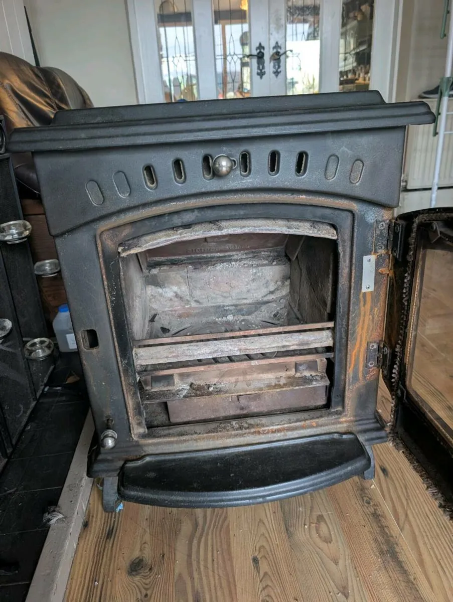 Solid fuel stove - Image 3