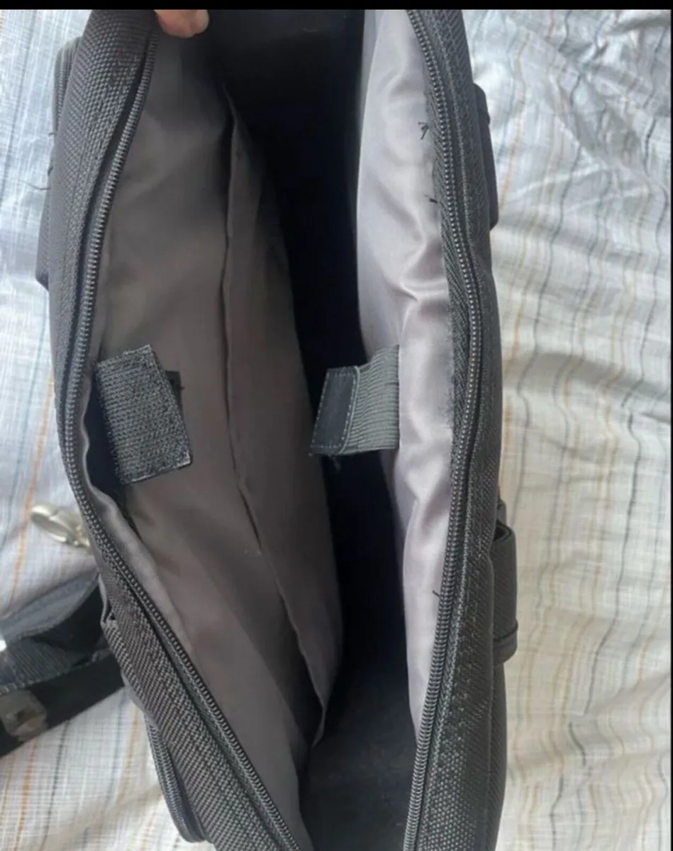 Laptop bags - Image 2